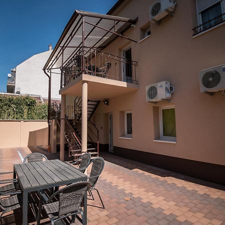 Mokka Apartman Szeged Eksteriør billede