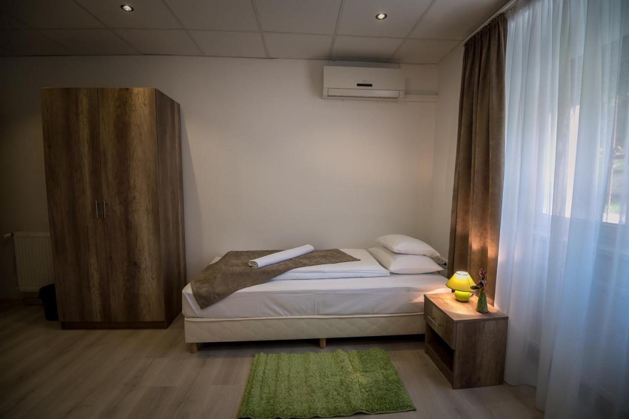 Mokka Apartman Szeged Eksteriør billede