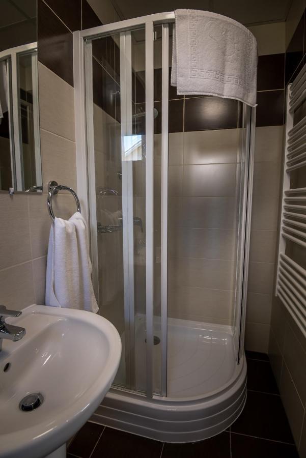 Mokka Apartman Szeged Eksteriør billede