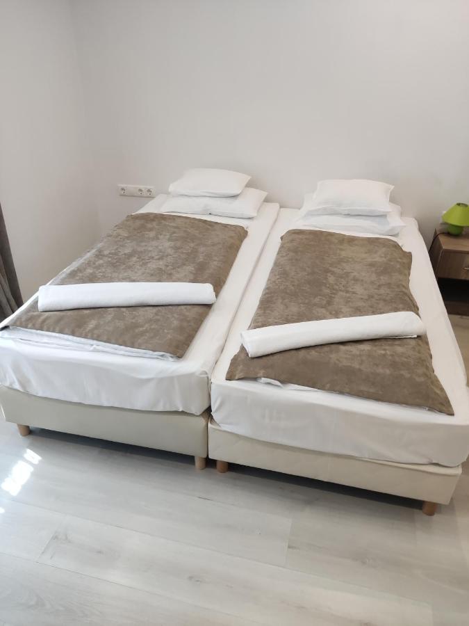 Mokka Apartman Szeged Eksteriør billede